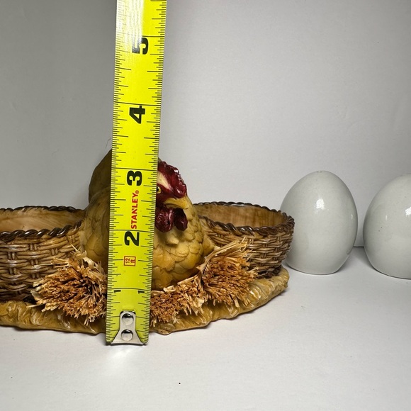 Nesting Hen Stand with Egg Shaped Salt & Pepper Shakers - Picture 6 of 8
